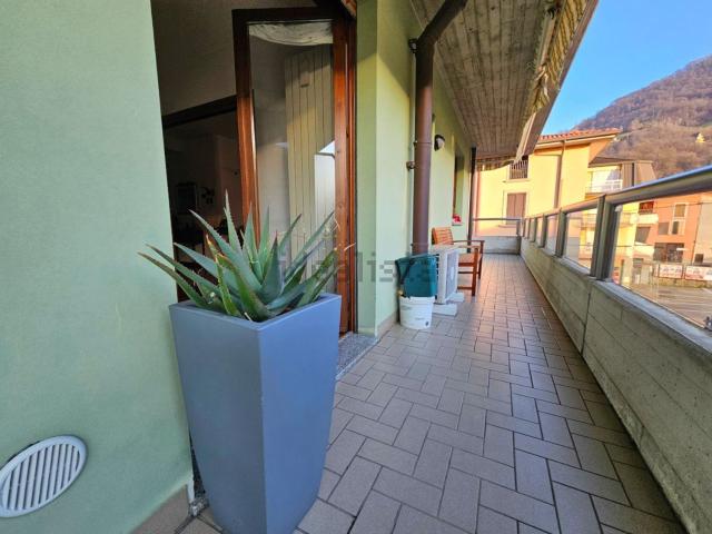 Appartamento in vendita di 105 m² in Via Giacomo Matteotti