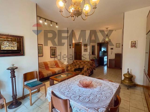 Appartamento in vendita di 105 m² in Via Giacomo Puccini, 60