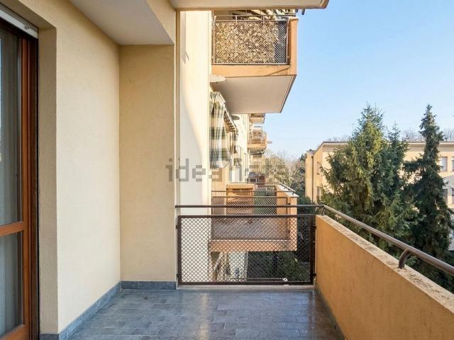 Appartamento in vendita di 105 m² in Via Giovanni Bertacchi