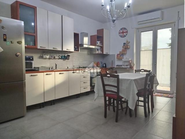 Appartamento in vendita di 105 m² in Via Giovanni Tarcagnota, 33