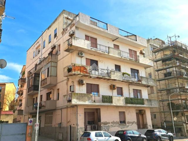 Appartamento in vendita di 105 m² in Via Grazia Deledda, 163