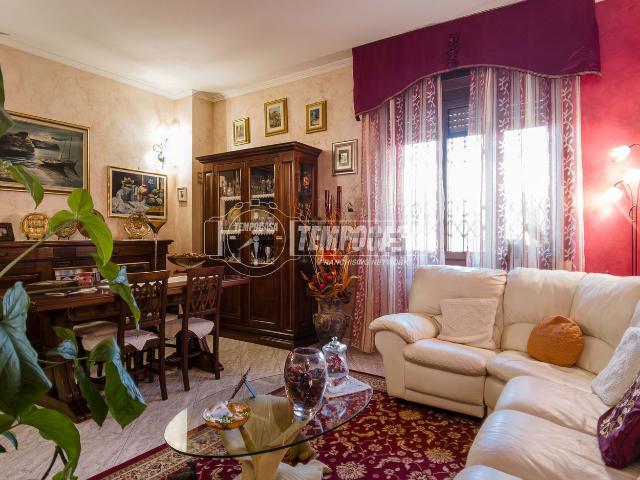 Appartamento in vendita di 105 m² in Via Grazia Deledda