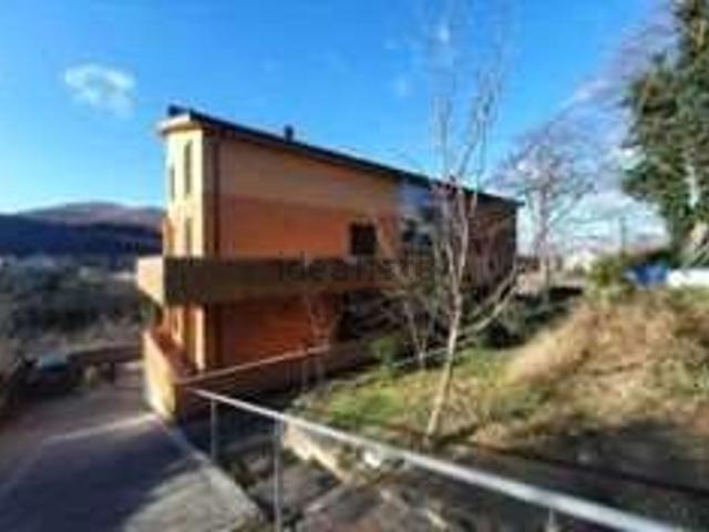 Appartamento in vendita di 105 m² in Via Don Minzoni, 32