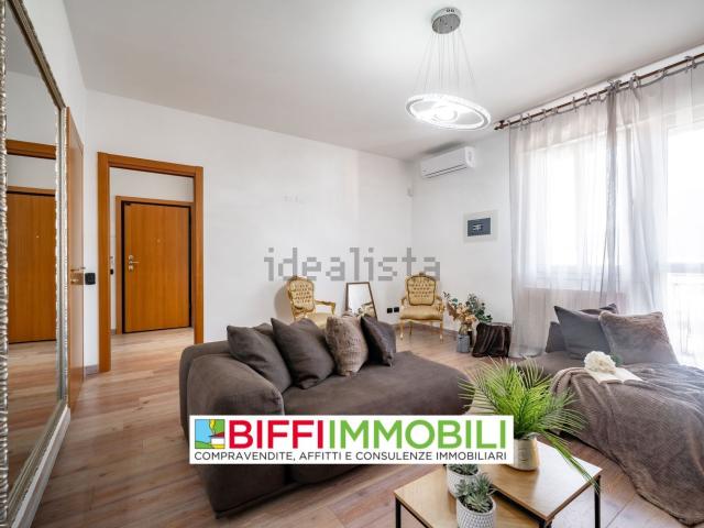 Appartamento in vendita di 105 m² in Via Don Carlo Consonni