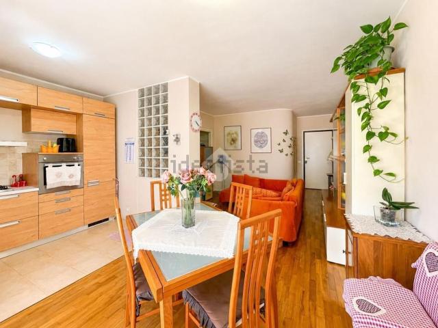 Appartamento in vendita di 105 m² in Via don Leo Commissari, 38