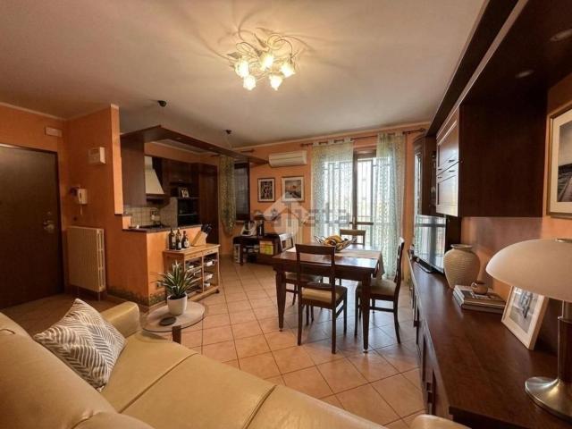 Appartamento in vendita di 105 m² in Via Donizetti, 5