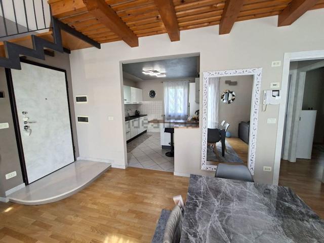 Appartamento in vendita di 115 m² in Via Dante Alighieri, 48