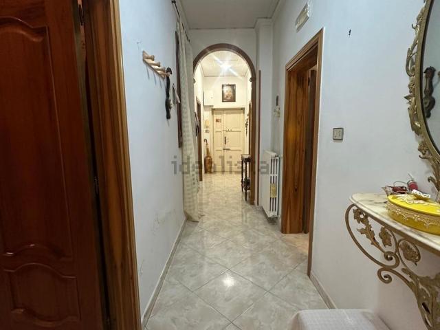 Appartamento in vendita di 105 m² in Via Dante Alighieri