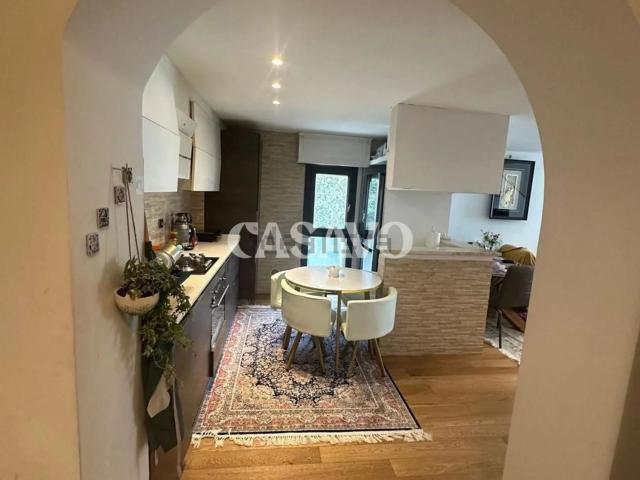 Appartamento in vendita di 105 m² in Via Dante da Castiglione, 33