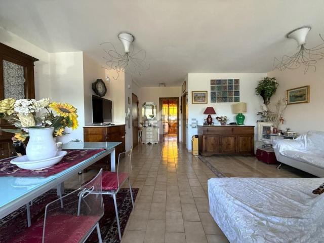 Appartamento in vendita di 105 m² in Via degli Etruschi, 12