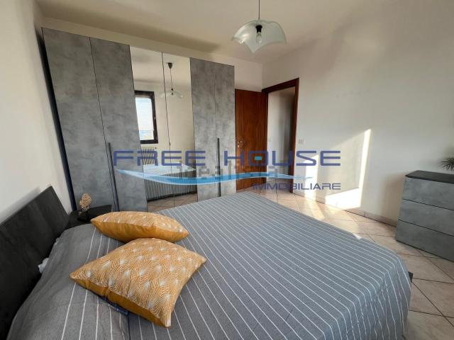 Appartamento in vendita di 105 m² in Via dei Cosmonauti, 55