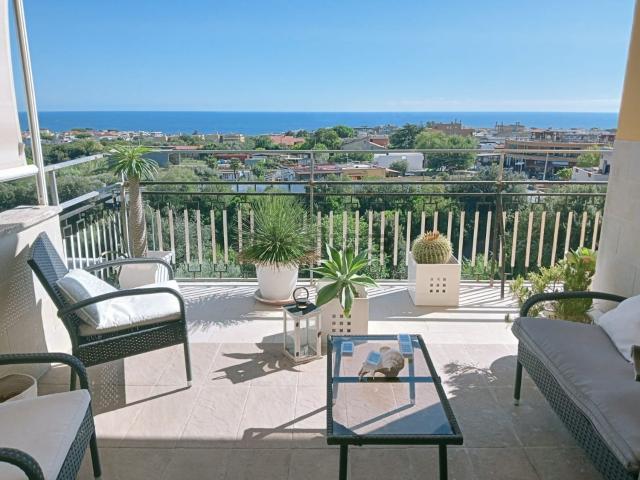 Appartamento in vendita di 105 m² in Via dei Fiori, 40