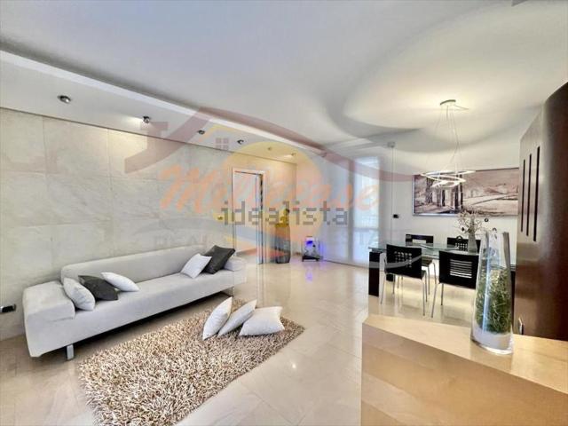Appartamento in vendita di 105 m² in Via dei Servi di Maria