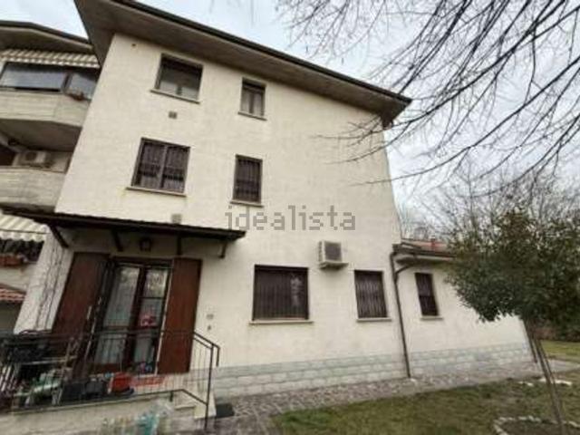 Appartamento in vendita di 105 m² in Via dei Tigli