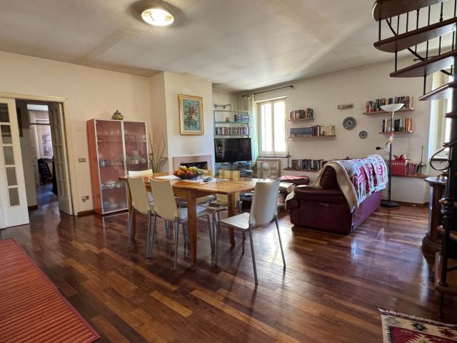 Appartamento in vendita di 105 m² in Via del Duomo, 6