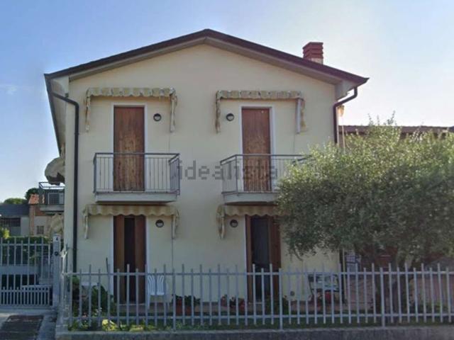 Appartamento in vendita di 105 m² in Via del Volontariato