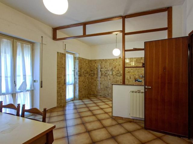 Appartamento in vendita di 105 m² in Via della Mola, 81