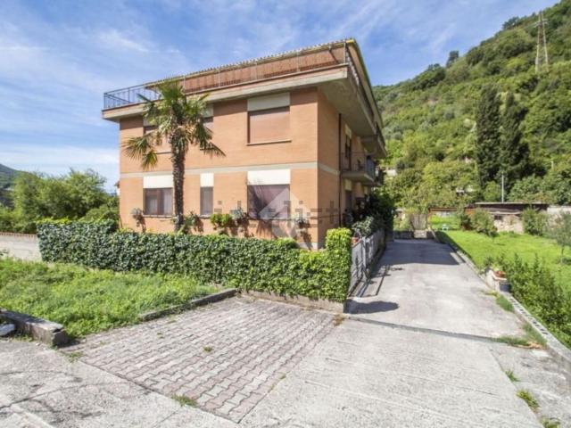 Appartamento in vendita di 105 m² in Via della Stazione, 26