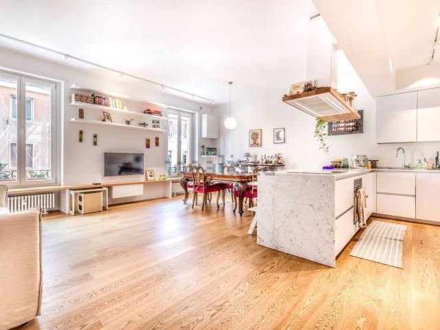 Appartamento in vendita di 105 m² in Via della Trinità dei Pellegrini