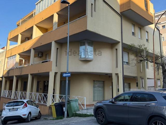 Appartamento in vendita di 105 m² in Via delle Gardenie