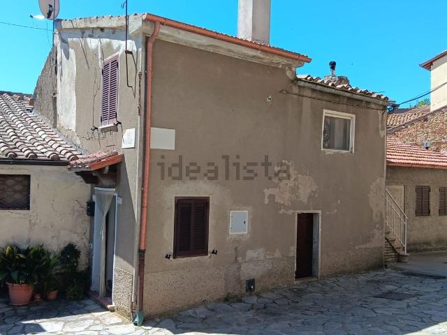 Appartamento in vendita di 105 m² in Via delle Scuole, 7