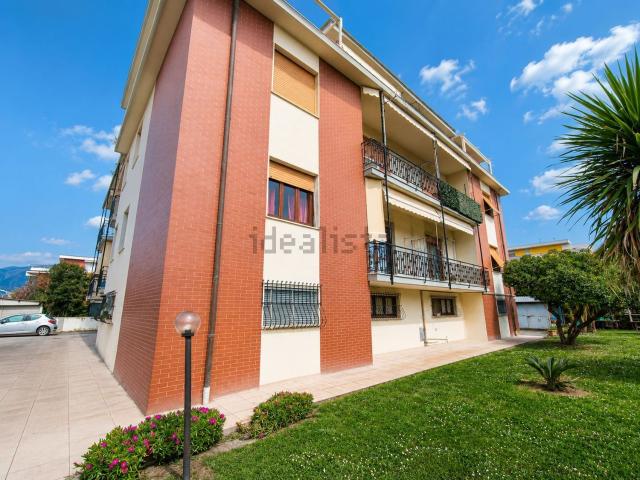 Appartamento in vendita di 105 m² in Via delle Pinete
