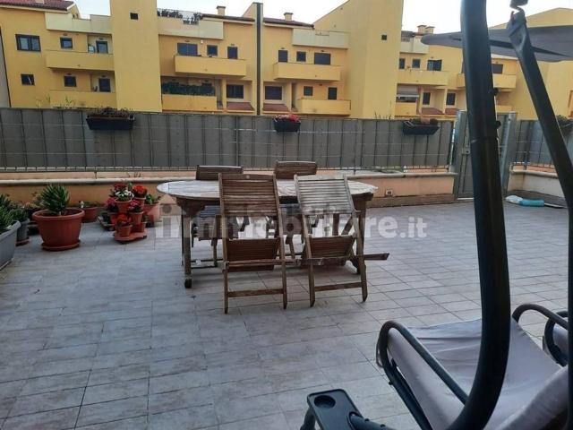 Appartamento in vendita di 105 m² in Via di Levante