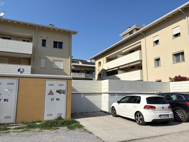 Appartamento in vendita di 105 m² in Via Emilia