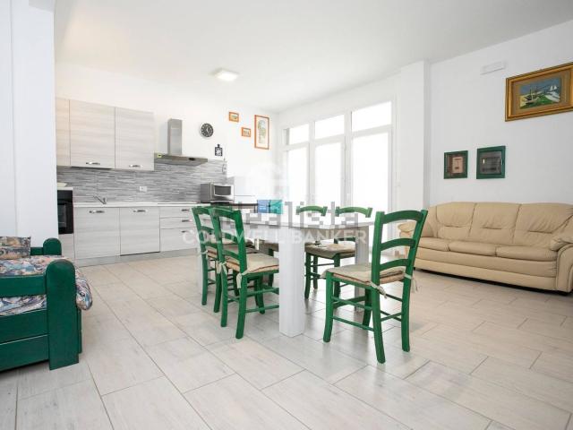 Appartamento in vendita di 105 m² in Via Enrico Berlinguer, 5