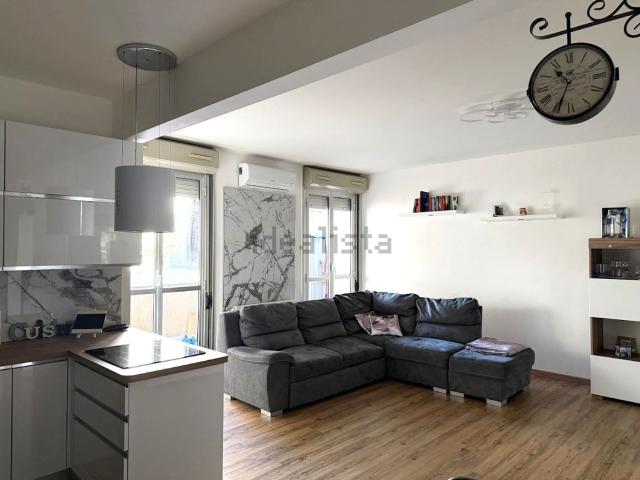 Appartamento in vendita di 105 m² in Via Ezio Lucarno, 87