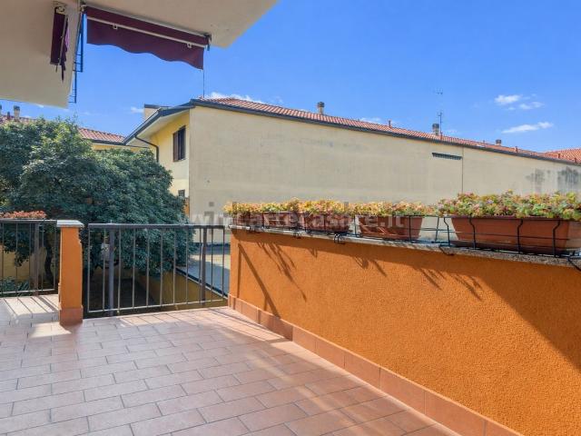 Appartamento in vendita di 105 m² in Via F. Ferrazzi, 8