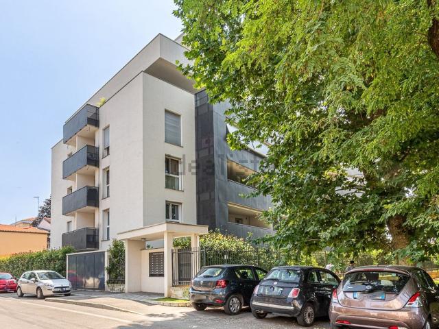 Appartamento in vendita di 105 m² in Via F. Guardi, 19