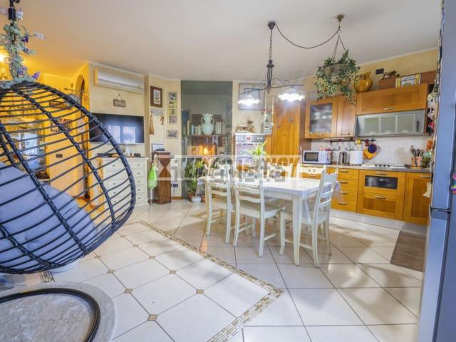 Appartamento in vendita di 105 m² in Via Fonte Oliva