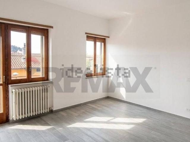 Appartamento in vendita di 105 m² in Via Feudo, 144