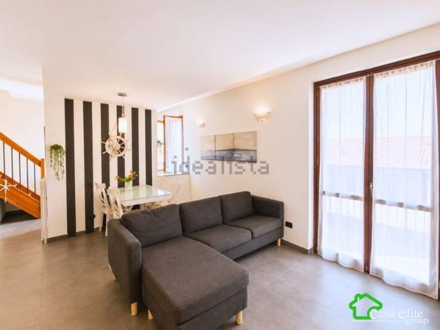 Appartamento in vendita di 105 m² in Via Francesco Cusani, 9