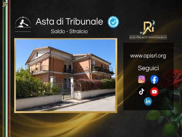 Appartamento in vendita di 105 m² in Via Francesco Petrarca