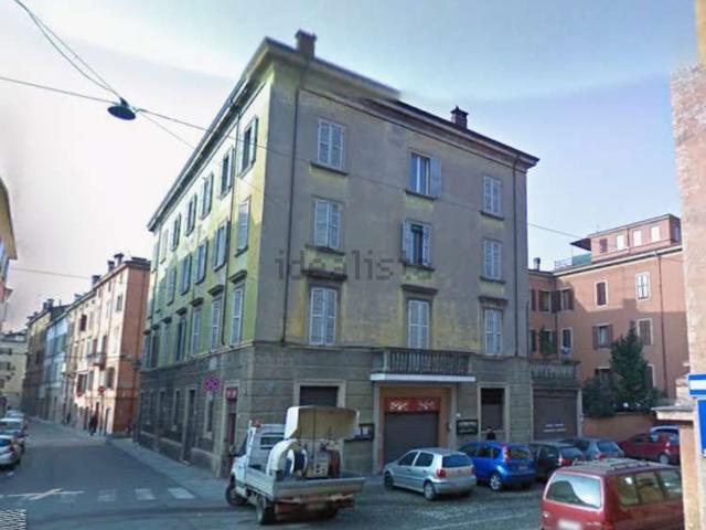 Appartamento in vendita di 105 m² in Via Francesco Rismondo