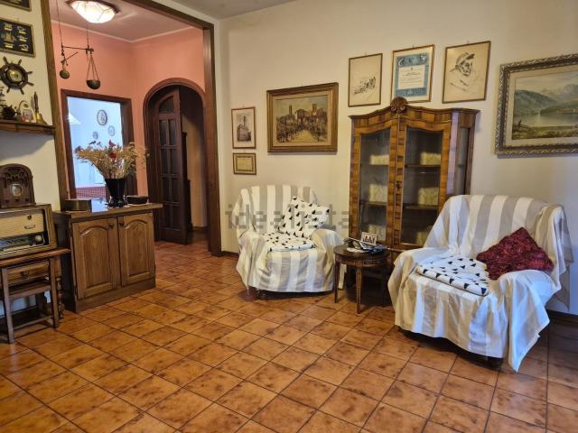 Appartamento in vendita di 105 m² in Via Francesco Saverio Altamura, 3