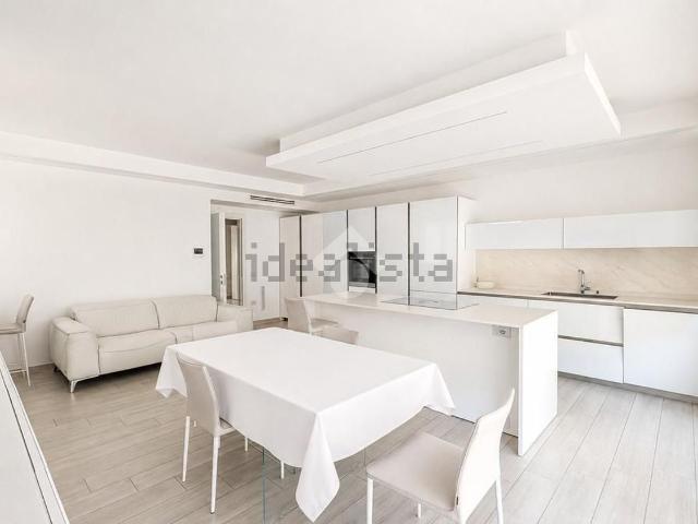 Appartamento in vendita di 105 m² in Via Fratelli Cairoli, 49