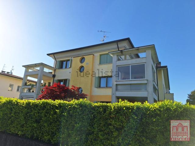 Appartamento in vendita di 105 m² in Via Fratelli Cairoli