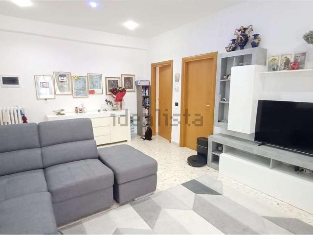 Appartamento in vendita di 105 m² in Via Fratelli Cervi, 14