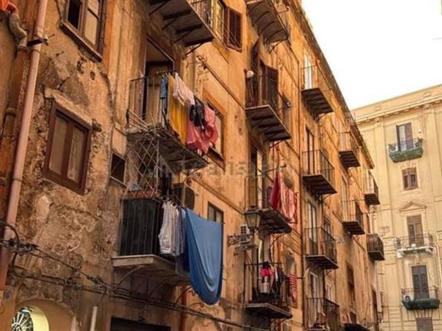 Appartamento in vendita di 105 m² in Via Fratelli de Benedetto