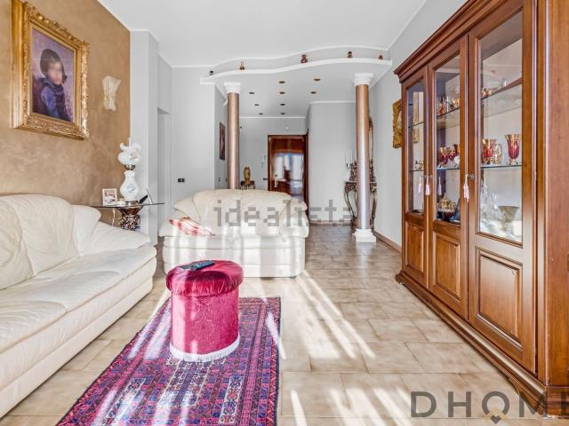 Appartamento in vendita di 105 m² in Via Fratelli di Dio, 168