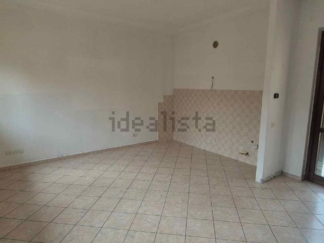 Appartamento in vendita di 105 m² in Via Fratelli Russi, 9