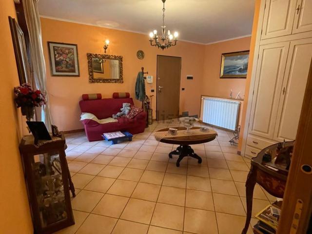 Appartamento in vendita di 105 m² in Via FULVIO BERNARDINI, 50