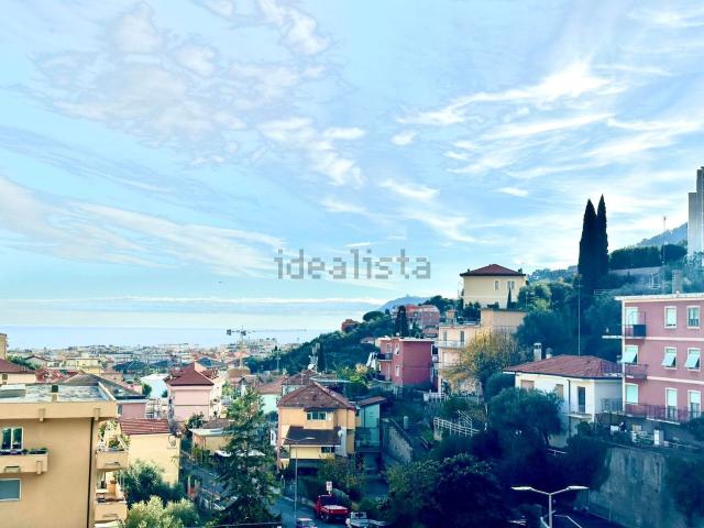 Appartamento in vendita di 105 m² in Via Loreto, 75