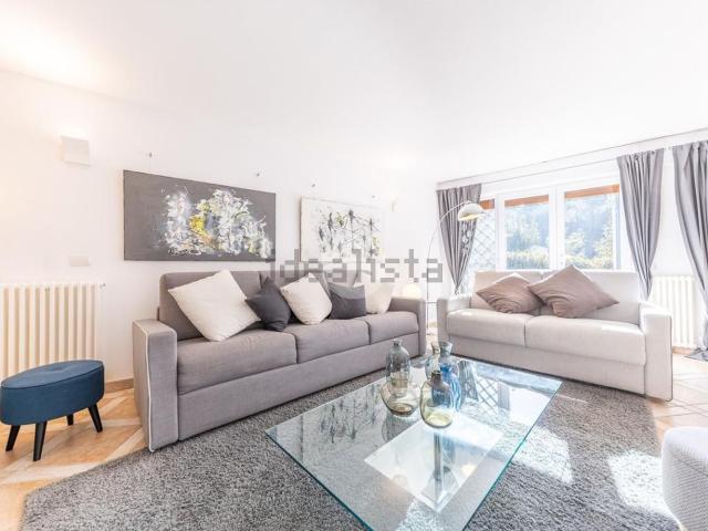 Appartamento in vendita di 105 m² in Via la Sila, 14