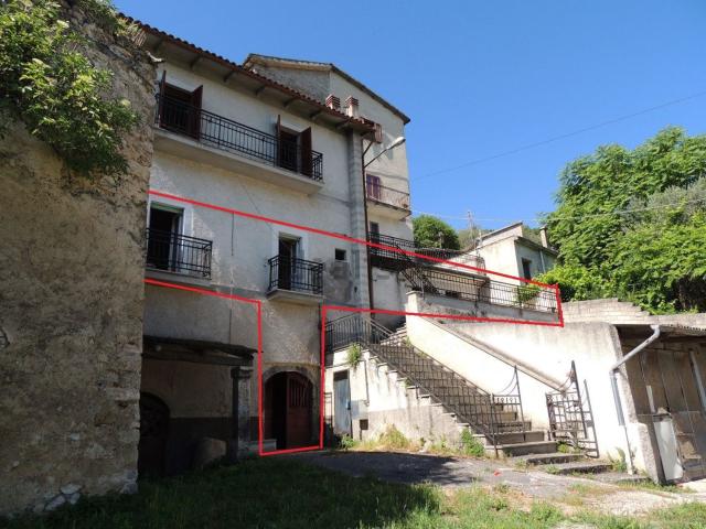 Appartamento in vendita di 105 m² in Via Lago, 63