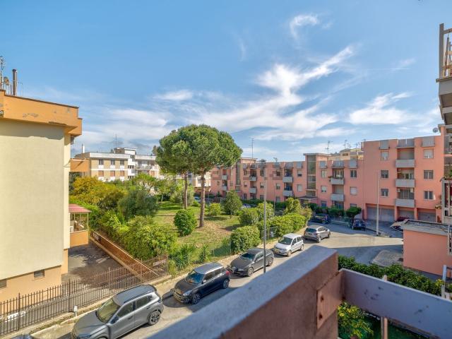 Appartamento in vendita di 105 m² in Via Leonida Bissolati, 4