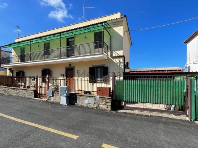 Appartamento in vendita di 105 m² in Via Lucca, 6